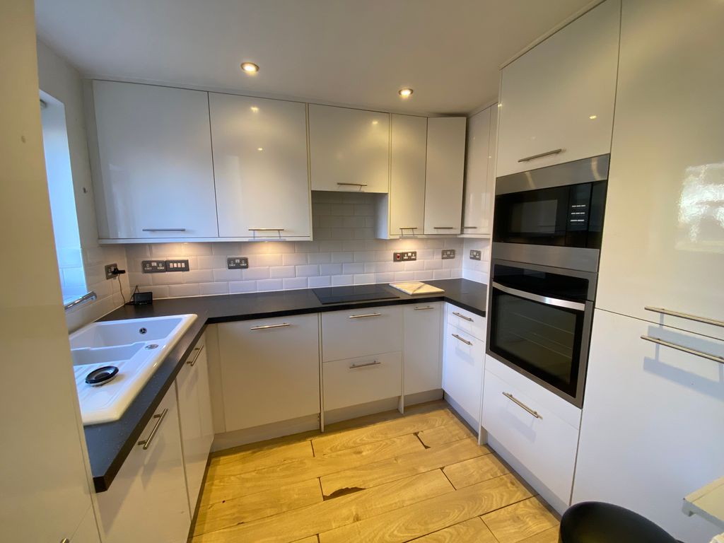 Property photo 2 of 8 Img_0435