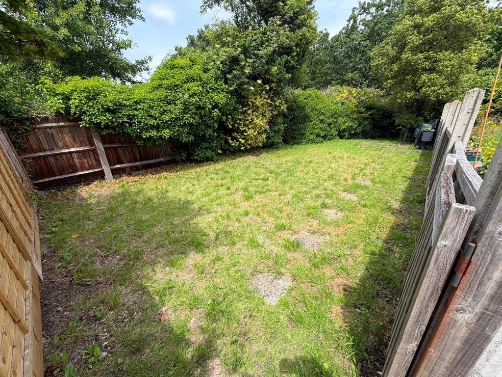 Property photo 2 of 18 Picture No. 34