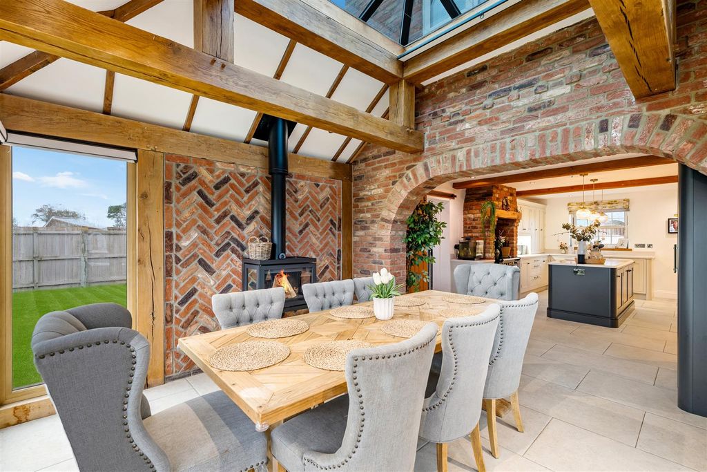 Property photo 2 of 26 10.Jpg