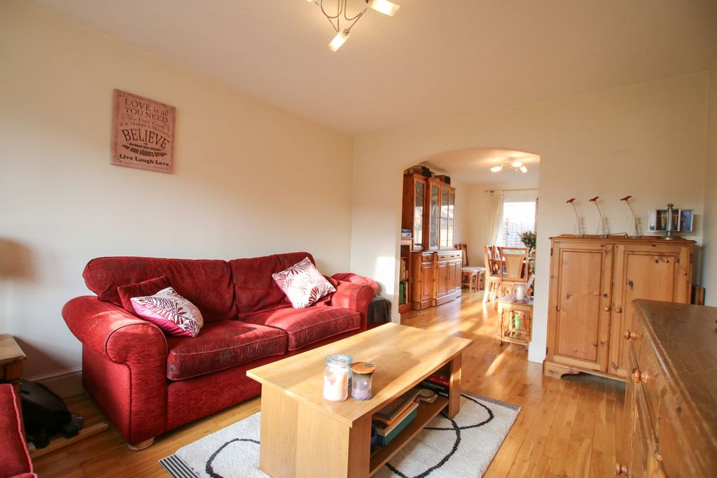 Property photo 2 of 17