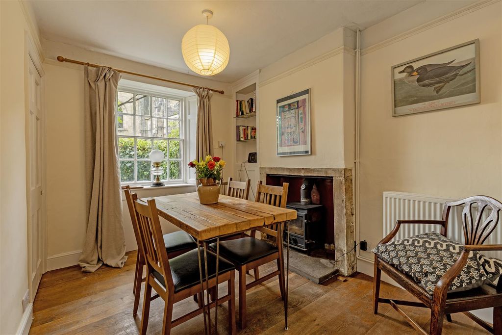 Property photo 2 of 48 Dining Area-1.Jpg