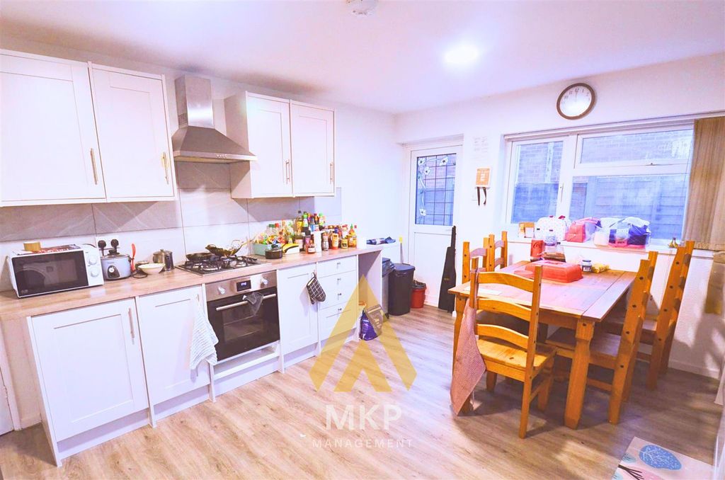 Property photo 2 of 14 1.Png