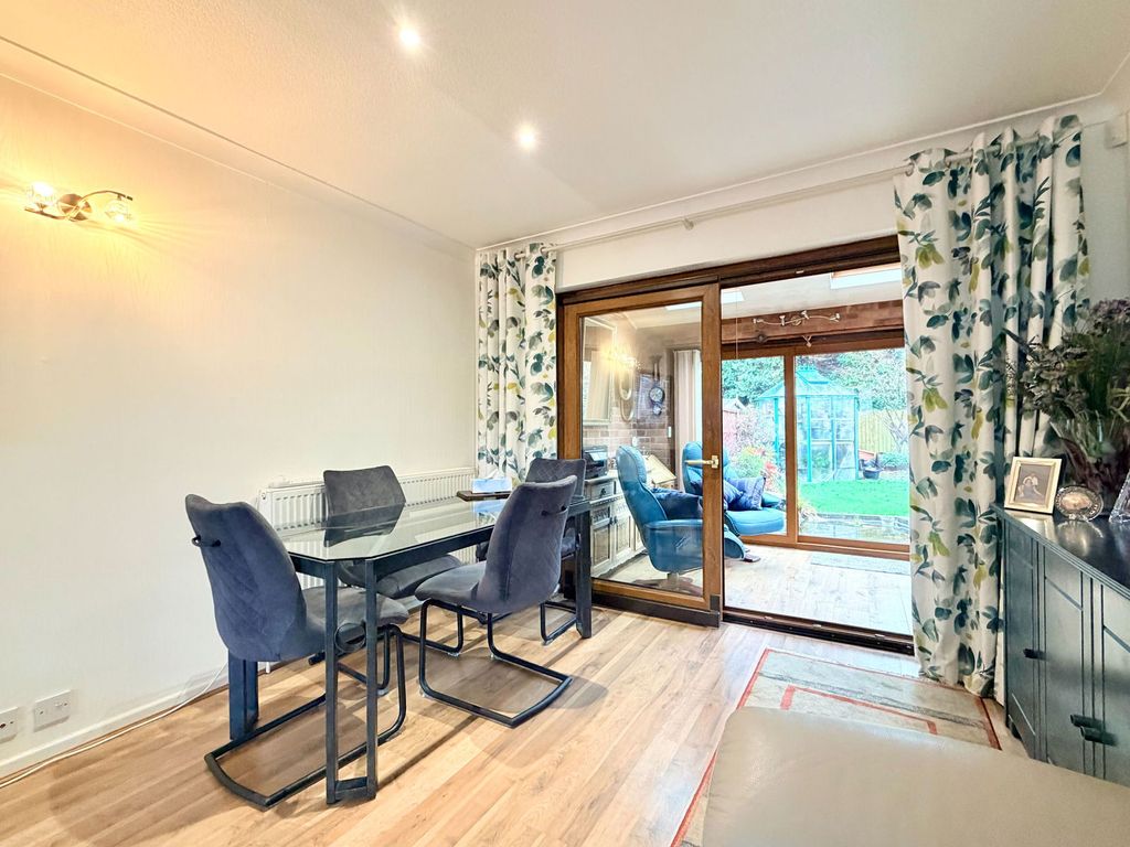 Property photo 3 of 21