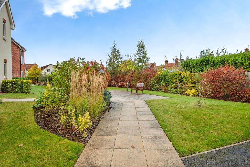 Property photo 3 of 17