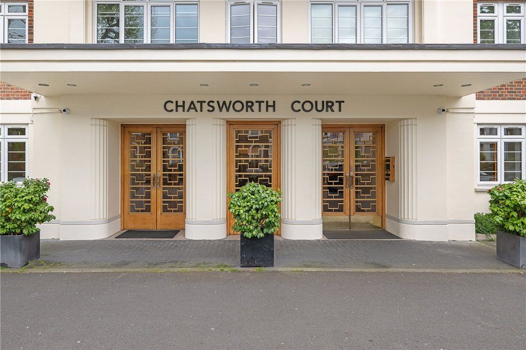 Property photo 1 of 11 Exterior