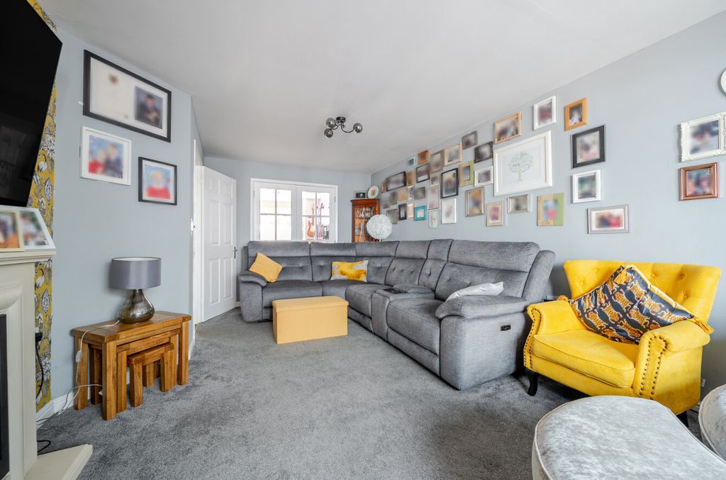 Property photo 2 of 12 1512879-16-6A919B...