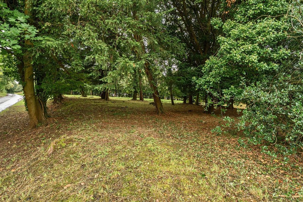 Property photo 3 of 16 Lot 1