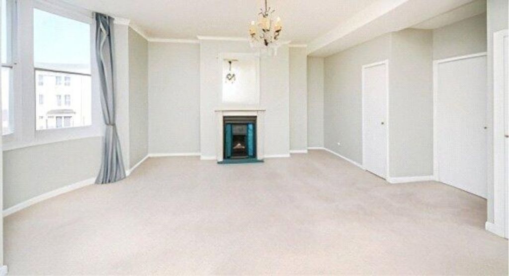 Property photo 3 of 10 17