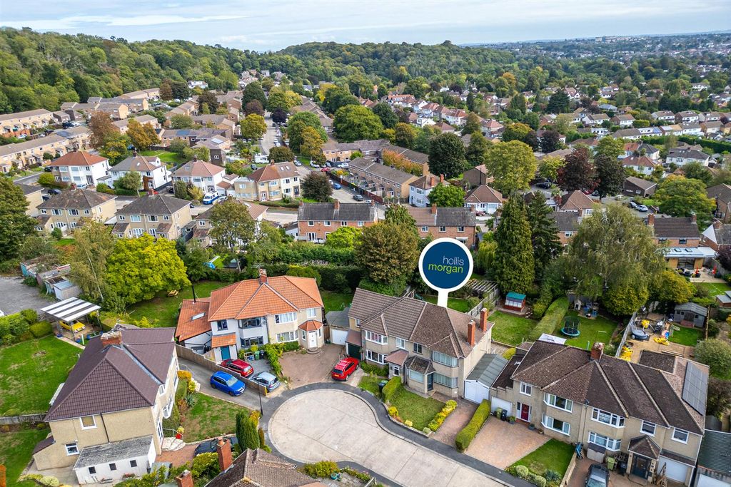 Property photo 2 of 37 14 Dentwood Grove, Coombe Dingle, Bristol Bs9 2Qh