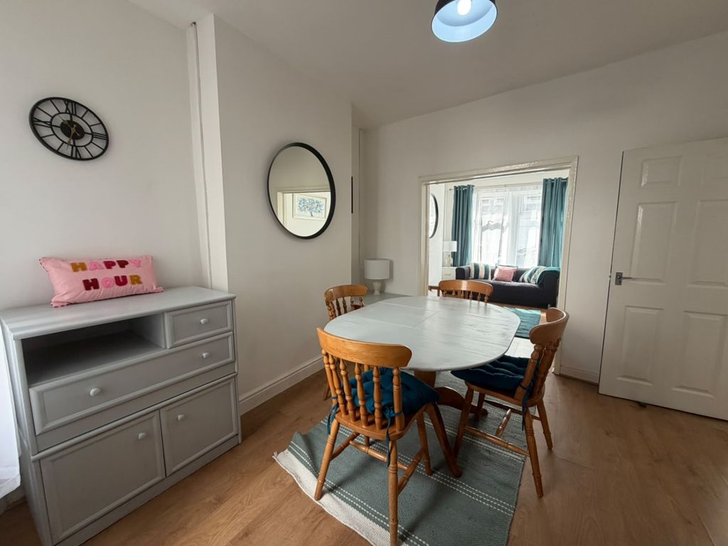 Property photo 1 of 6 E177E6E4-0190-4B03-8146-46Eaebc15d95