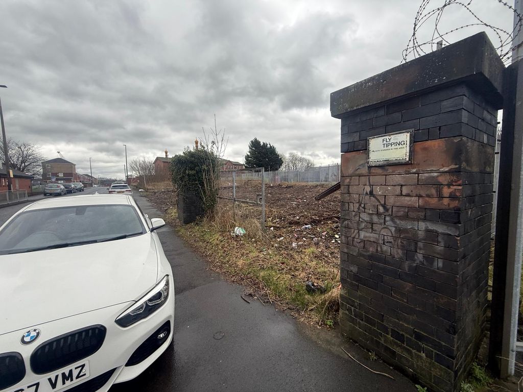 Property photo 3 of 6