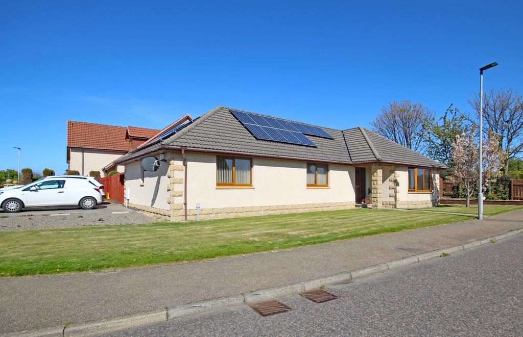 Property photo 1 of 33