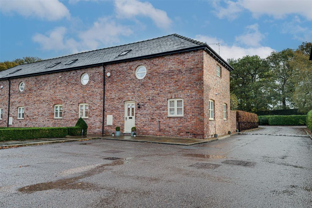 Property photo 2 of 32 Dsc_4534-Dsc_4536.Jpg