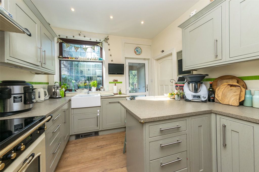 Property photo 3 of 30 Picture No. 4