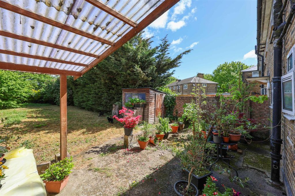 Property photo 3 of 13