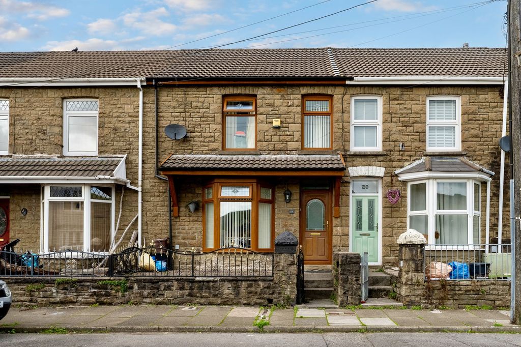 Property photo 1 of 33