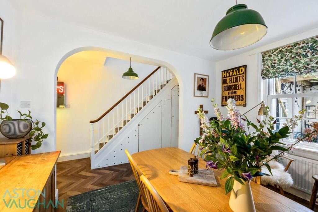 Property photo 2 of 20 4529372