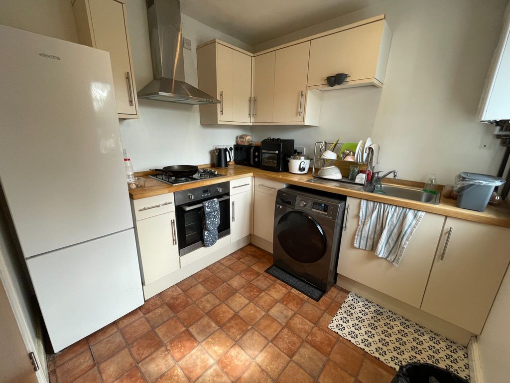 Property photo 3 of 16