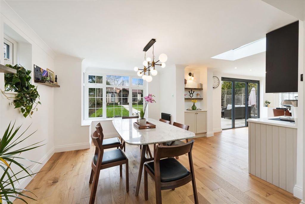 Property photo 3 of 24 Cunningham Road, 11A  (10).Jpg