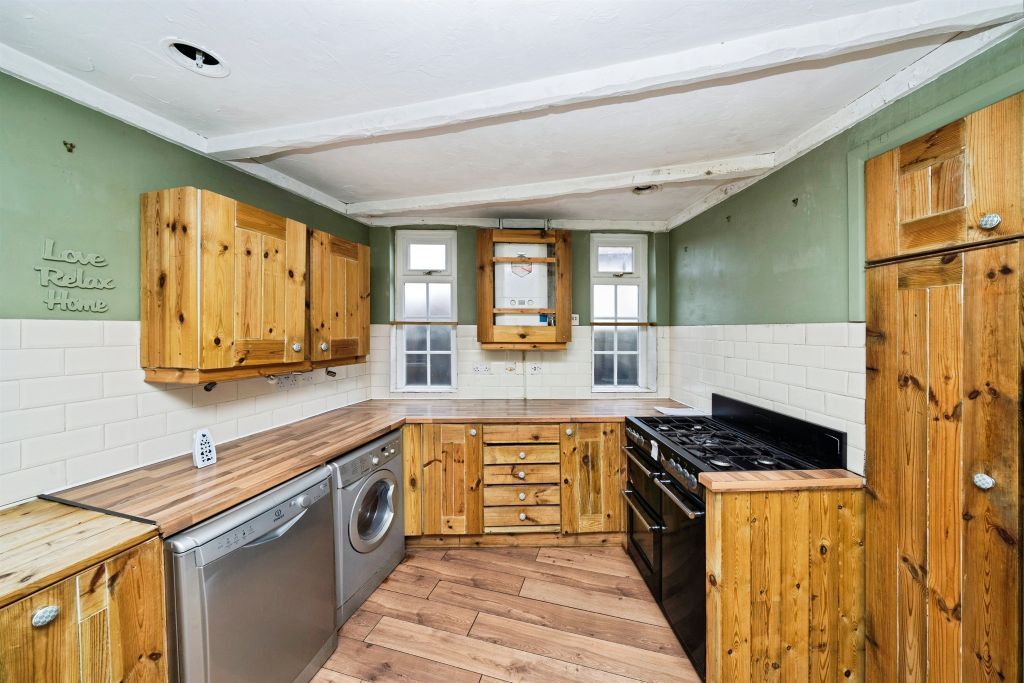 Property photo 3 of 24