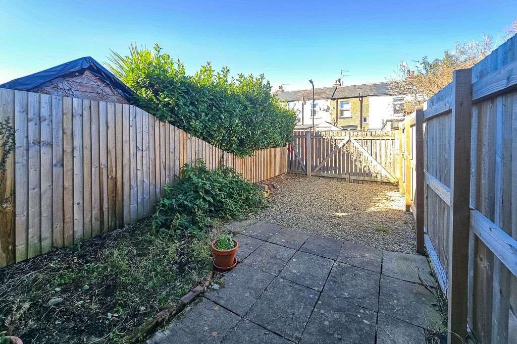 Property photo 3 of 18