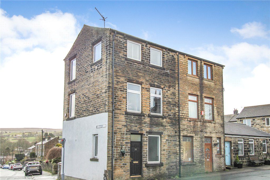 Property photo 1 of 21 External