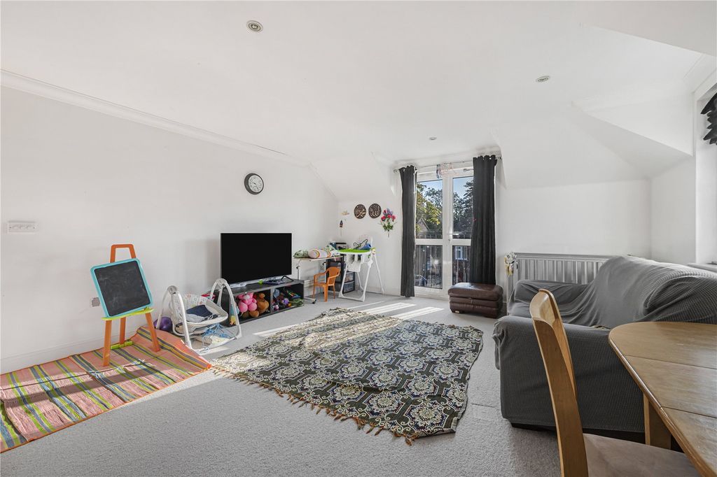 Property photo 2 of 10 Picture No. 05