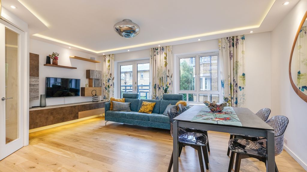 Property photo 1 of 24