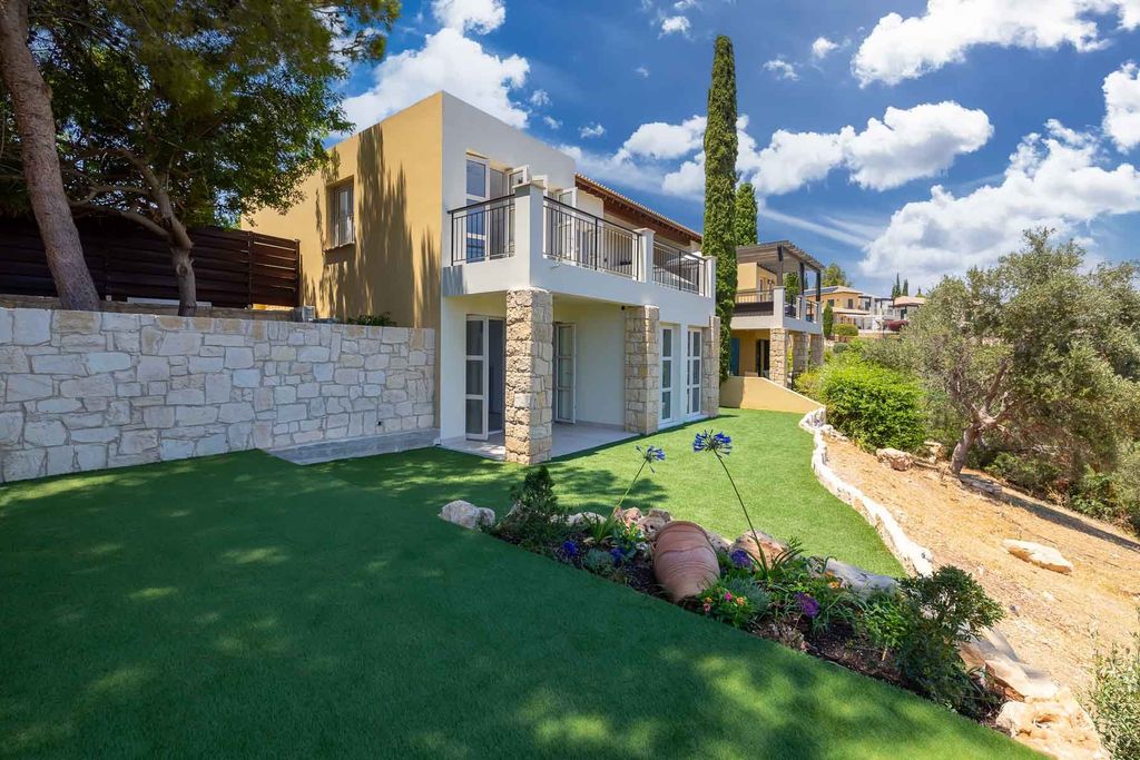 Property photo 1 of 30