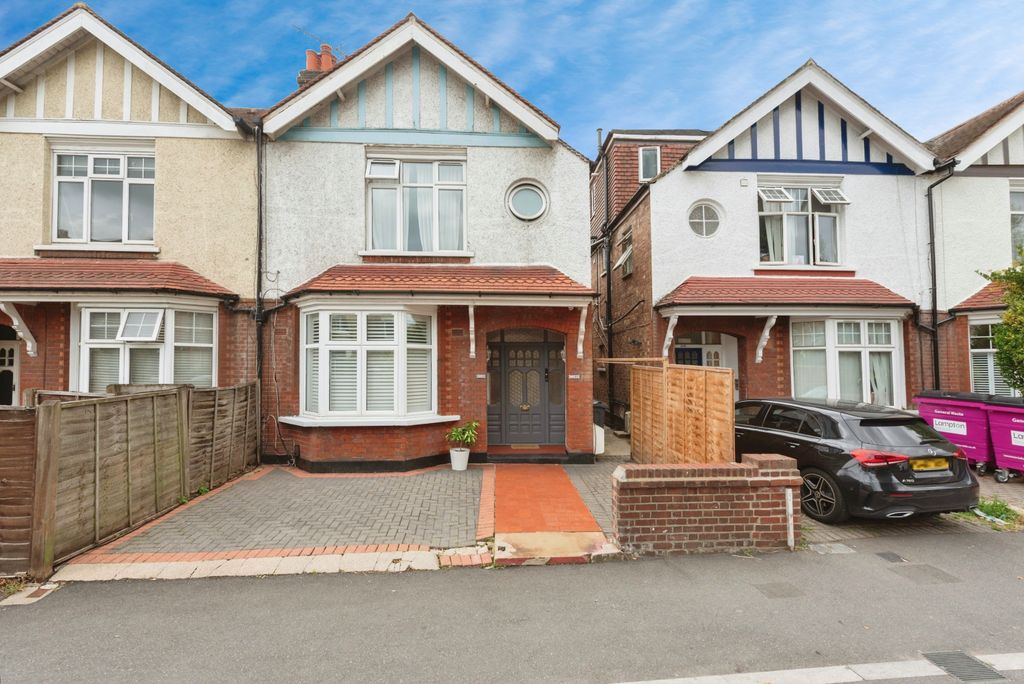 Property photo 2 of 20 Windmill48Of48