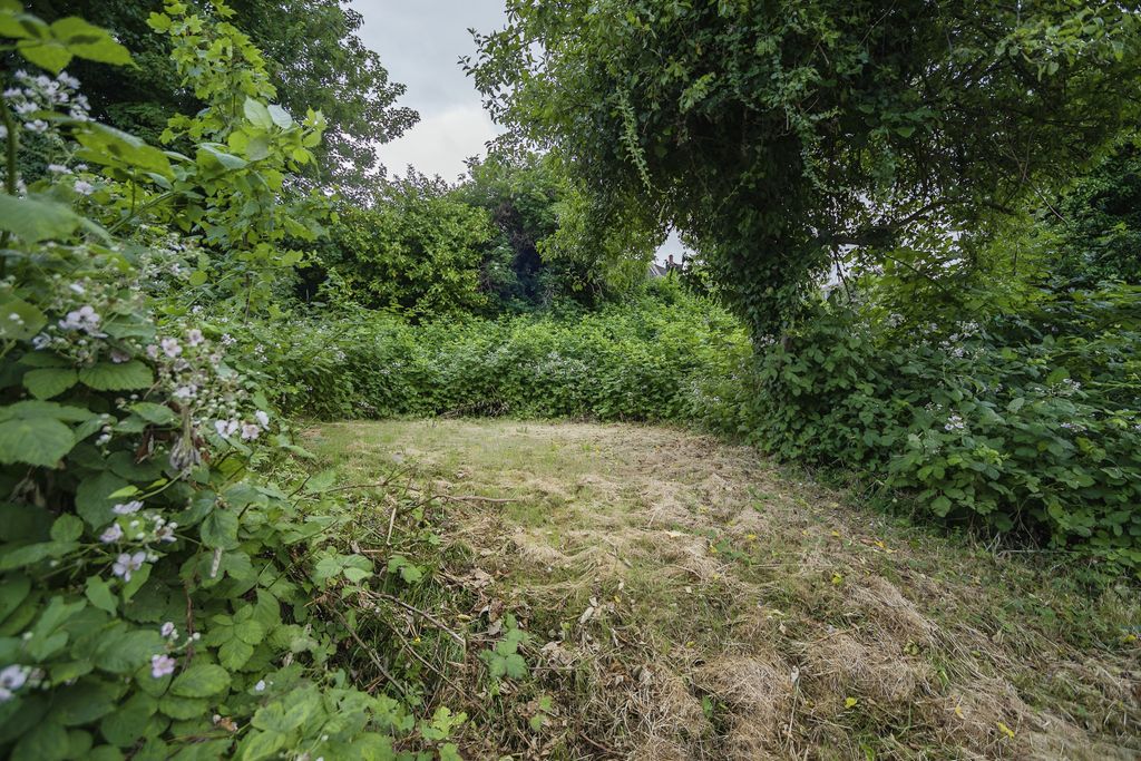 Property photo 3 of 13 Photography