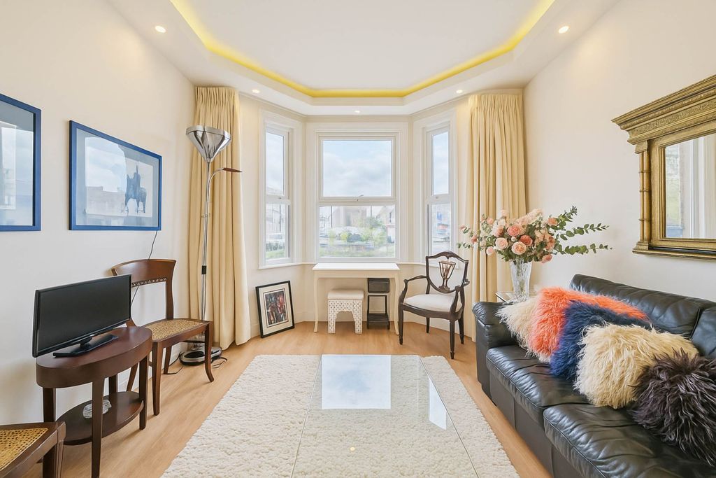 Property photo 3 of 15