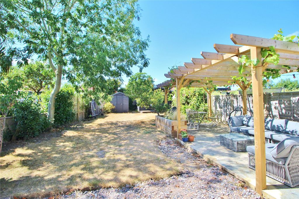 Property photo 2 of 17 Picture No. 29