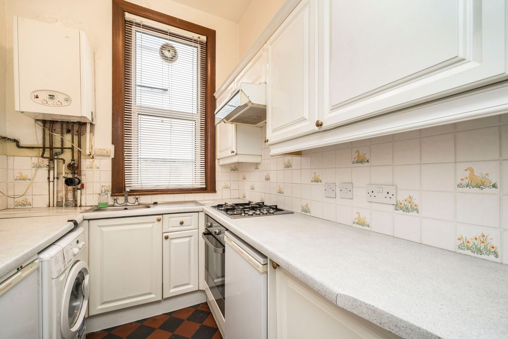 Property photo 3 of 5 Picture No. 34