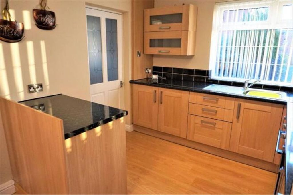 Property photo 3 of 23