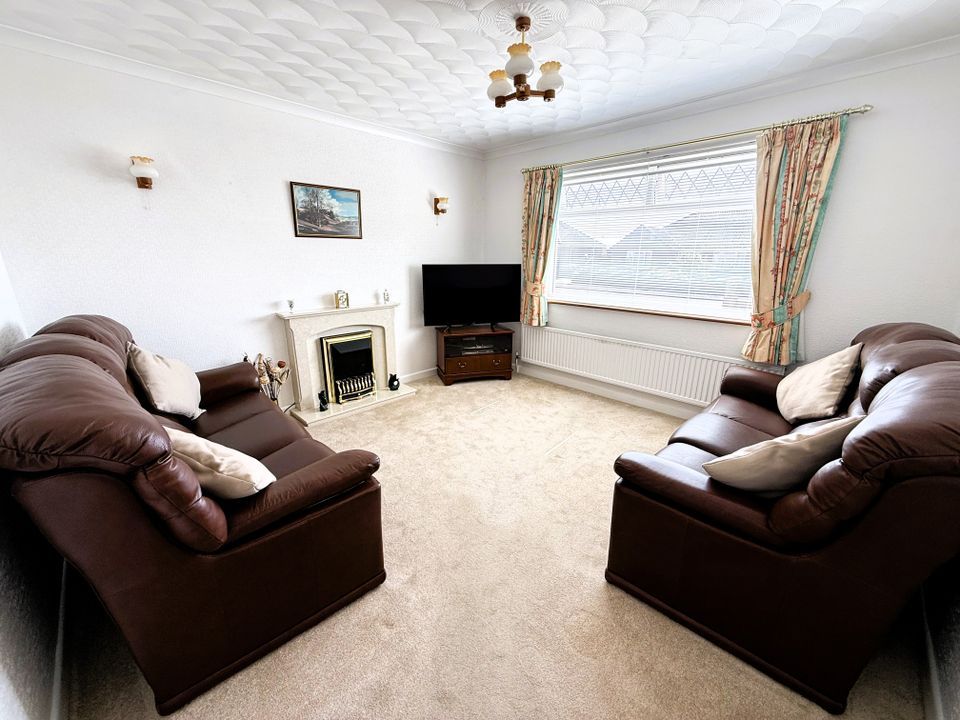 Property photo 2 of 14 Img6861
