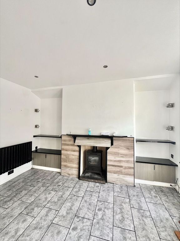 Property photo 2 of 14 Living Room