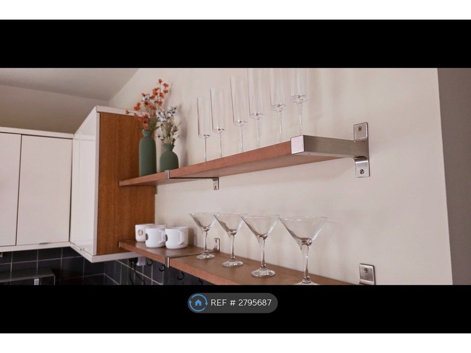 Property photo 1 of 33