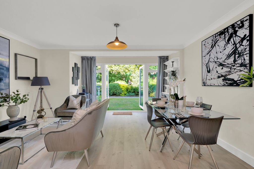 Property photo 3 of 10 Dsc07800