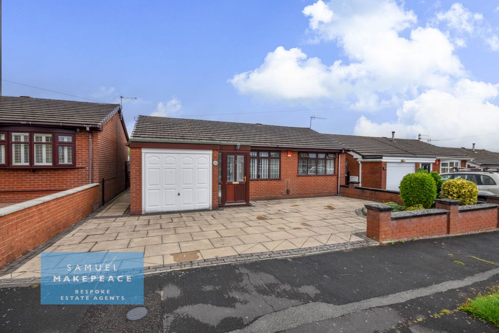 Property photo 1 of 15 Two Bedroom Detached Bungalow To Let
