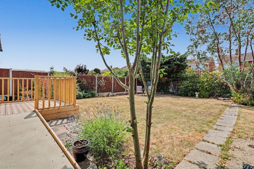 Property photo 2 of 19