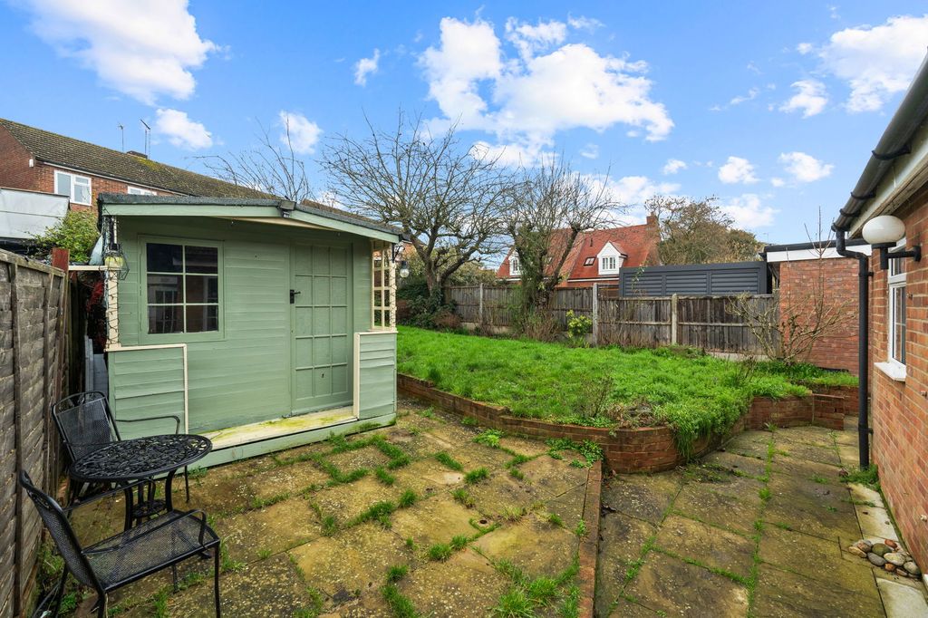 Property photo 2 of 23