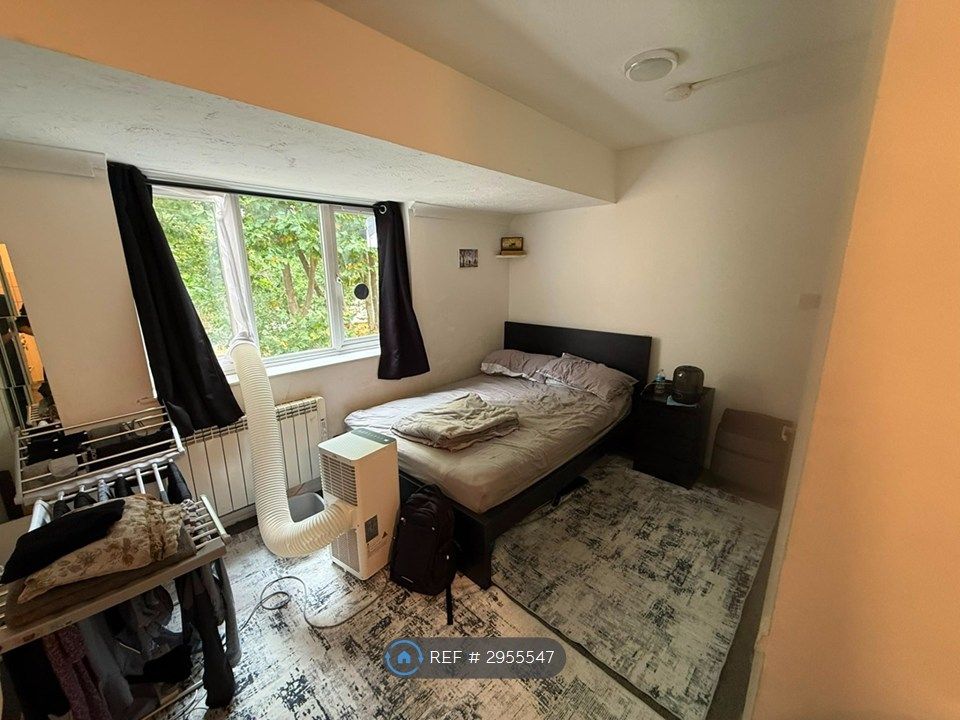 Property photo 2 of 3