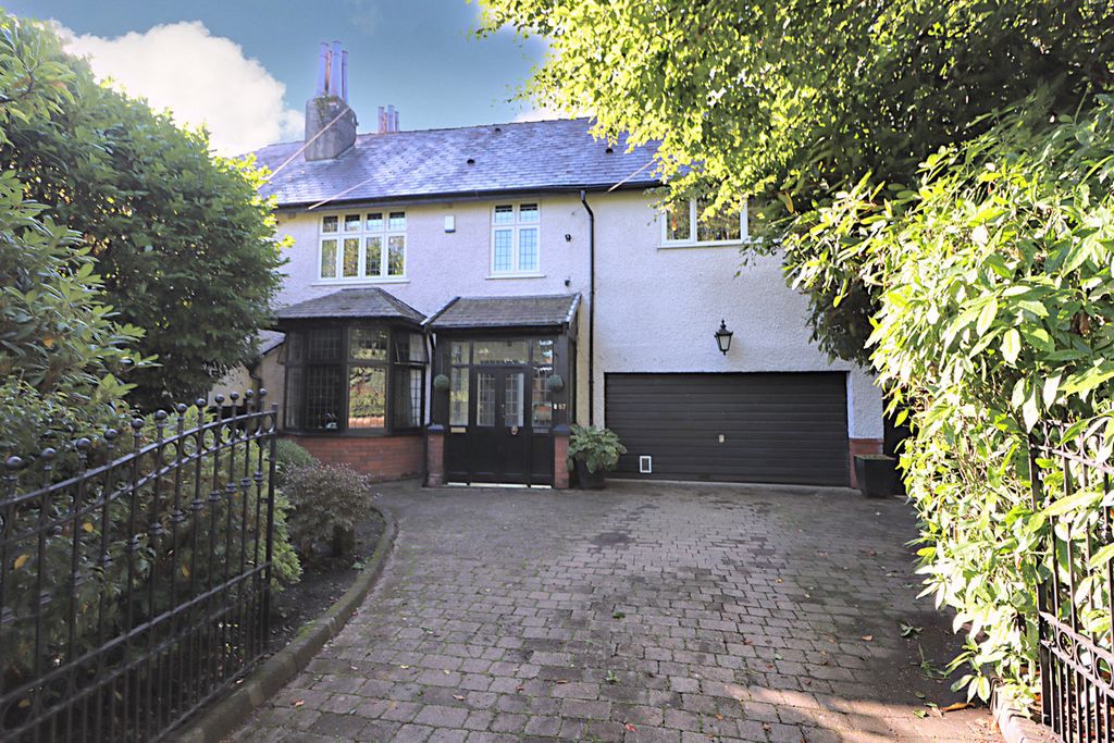 Property photo 1 of 37