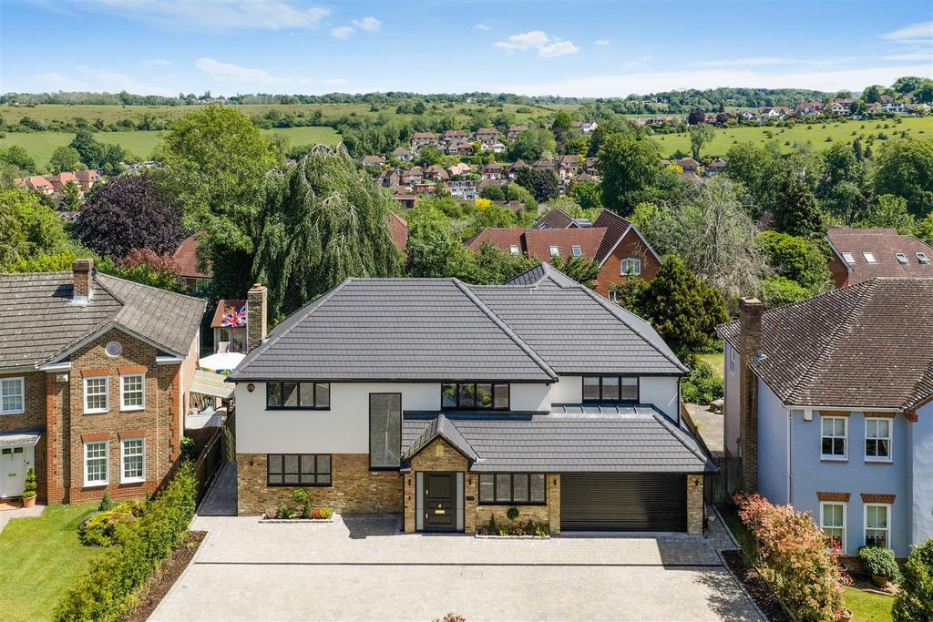 Property photo 3 of 32 Lavender Close, 2- (28).Jpg