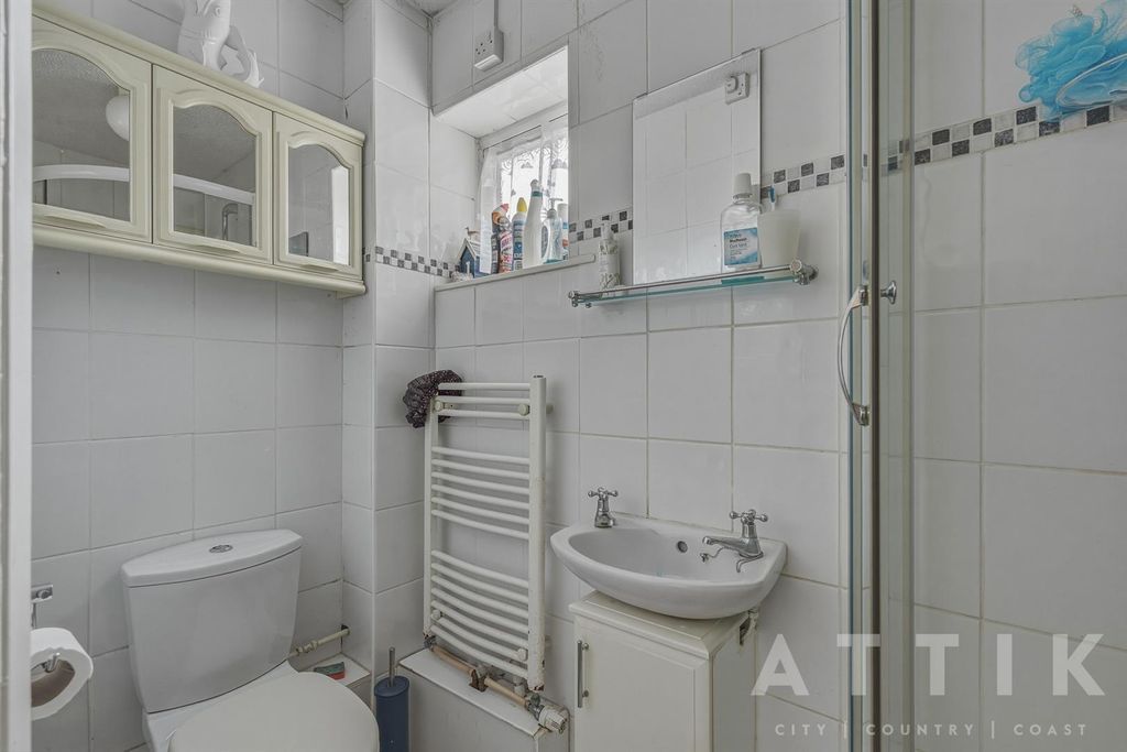 Additional image 10 of 3 bed detached bungalow for salePark Walk, Holton, Halesworth IP19