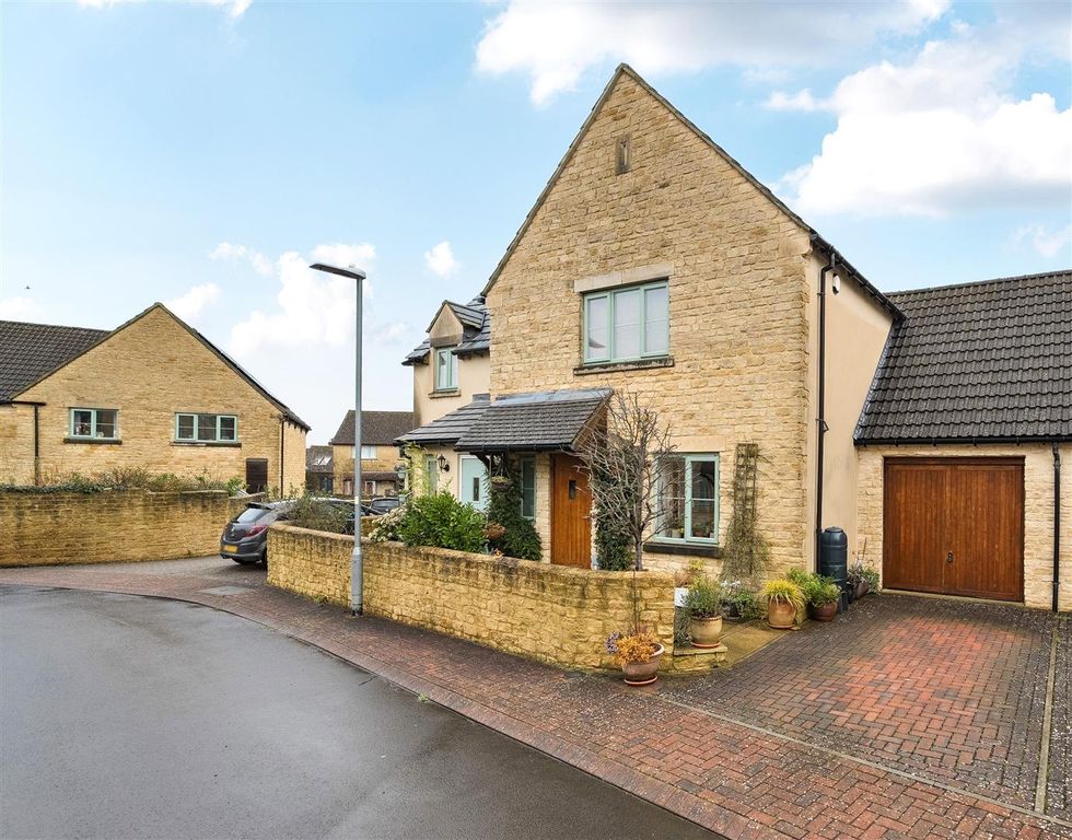 Property photo 1 of 18 1405018-2-6978c020c8561.Jpg