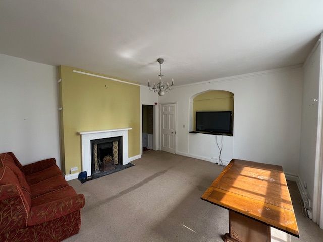 Property photo 2 of 10 Living Room