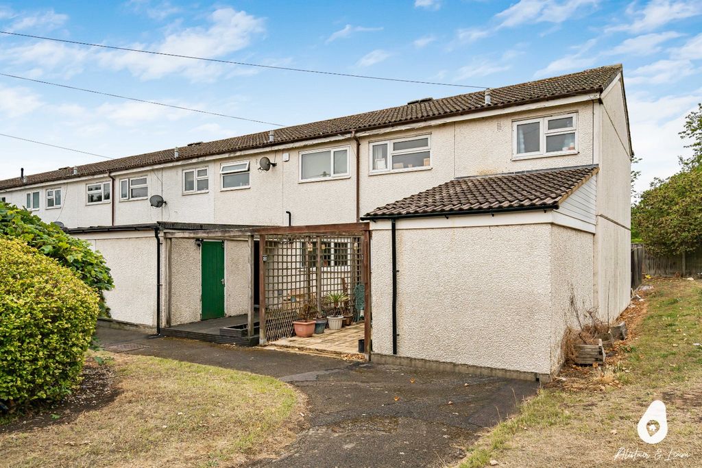 Property photo 1 of 18 5447031