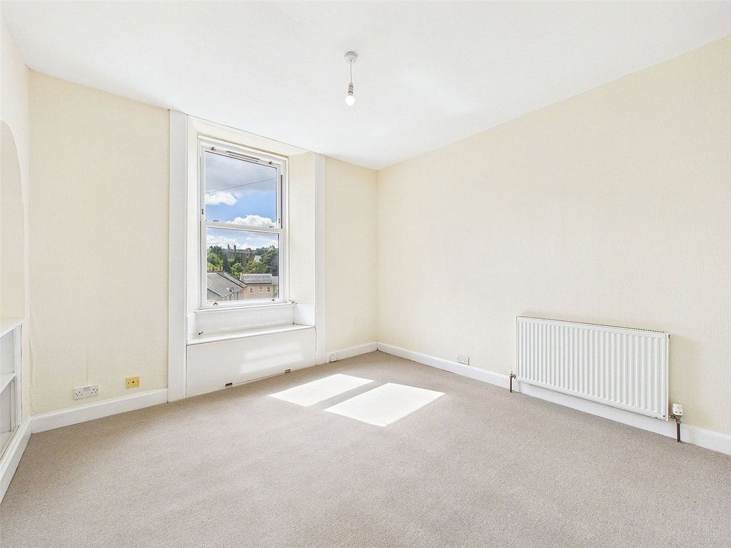 Property photo 3 of 26 Picture No. 10